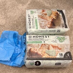 Honest Diapers Size 6 with diaper trash bags
